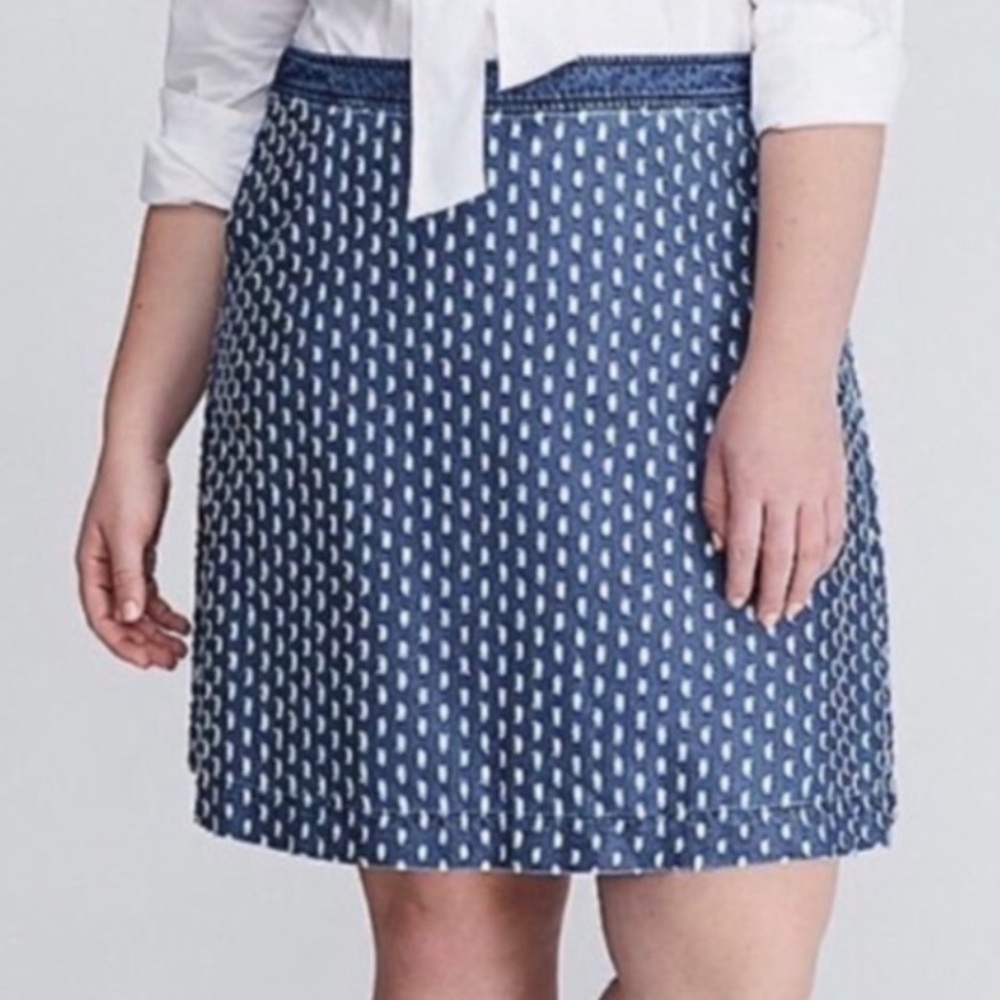 Lane Bryant Blue Punched Denim Skirt w/ Pockets Size 22